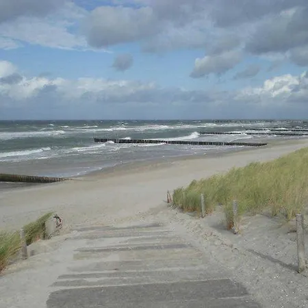 Hébergement de vacances Ferienhaushaelfte Duenenblick Graal-Mueritz