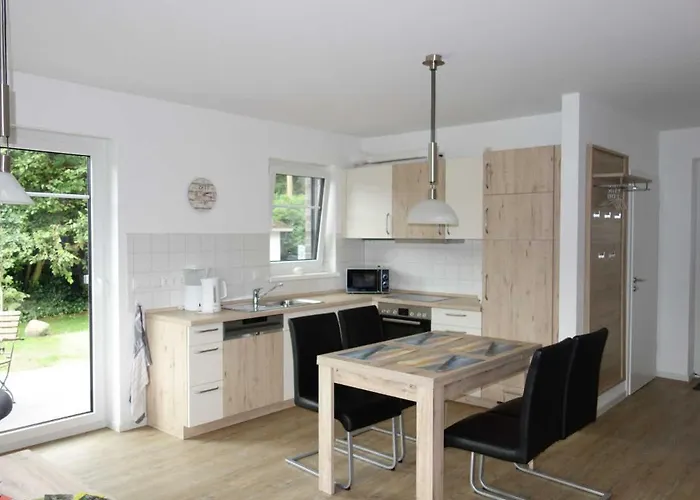 Dom wakacyjny Ferienhaushaelfte Duenenblick Graal-Mueritz